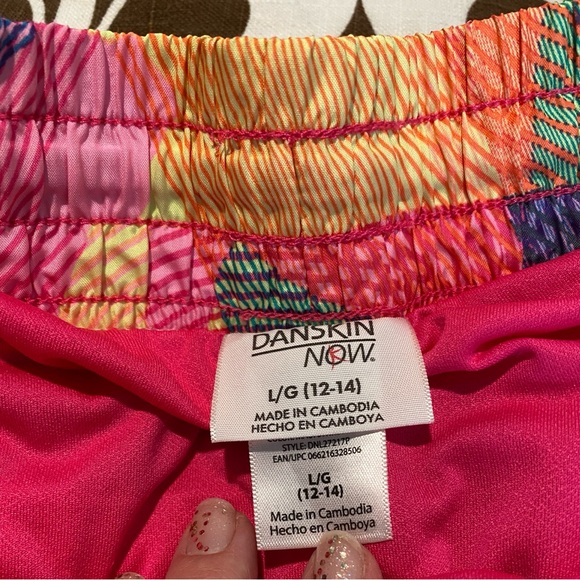 Pink multi colored danskin now running shorts. Size large 12/14. EUC - Picture 3 of 5